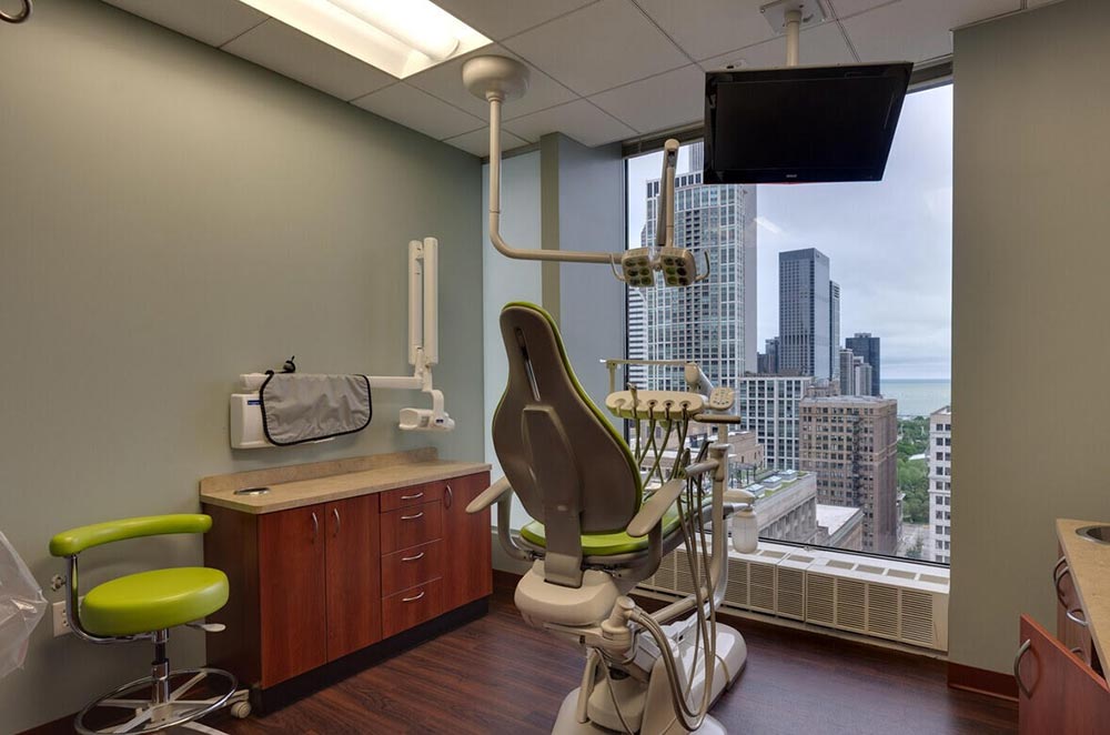 downtown chicago dentist