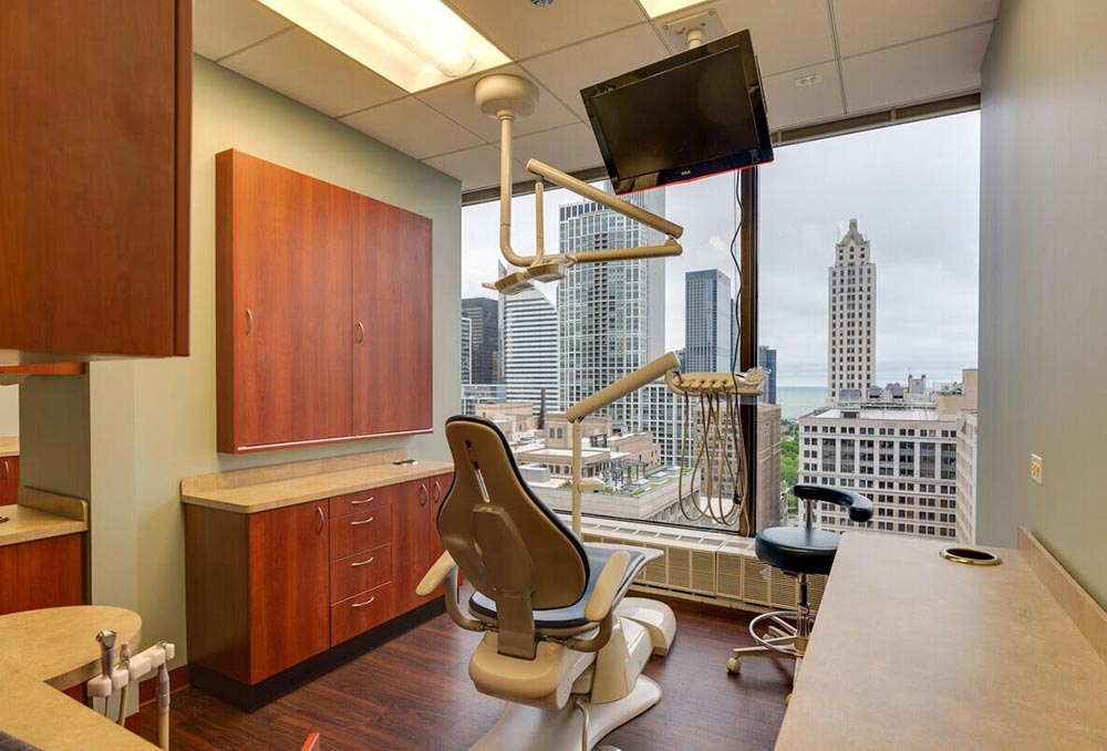 dentist in downtown chicago
